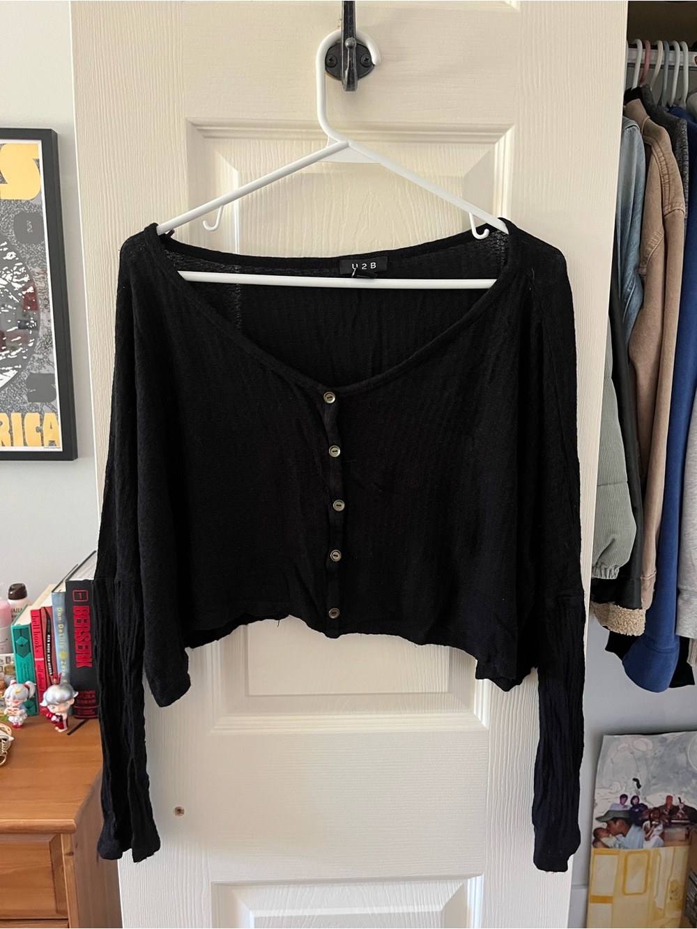 Black Cropped Button-Front Long-Sleeve Top